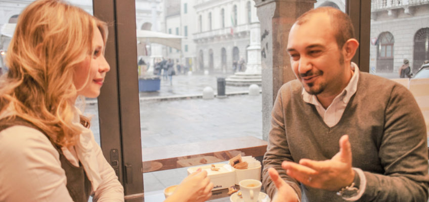 Chatting in Cafè in Padua @ Ph Daniele Flaiban